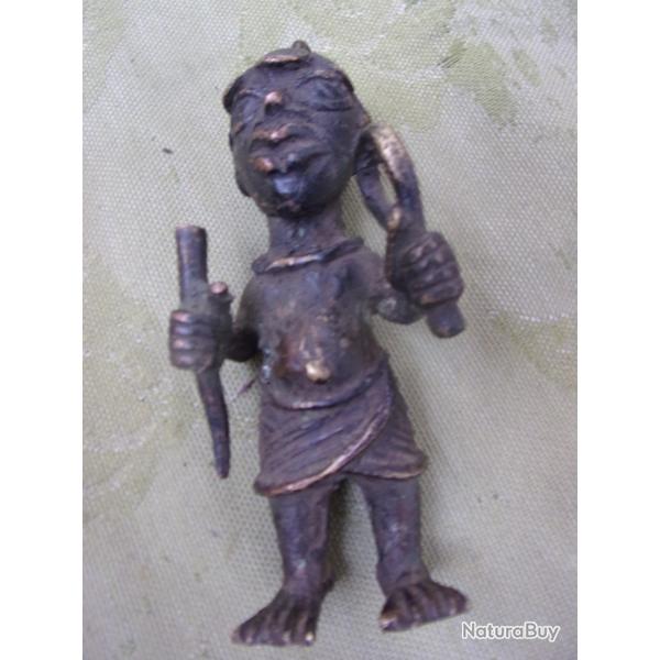 statuette guerrier africain bronze
