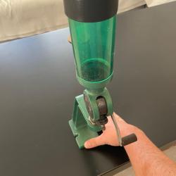 Doseuse &agrave; poudre RCBS Uniflow + pied RCBS d'origine