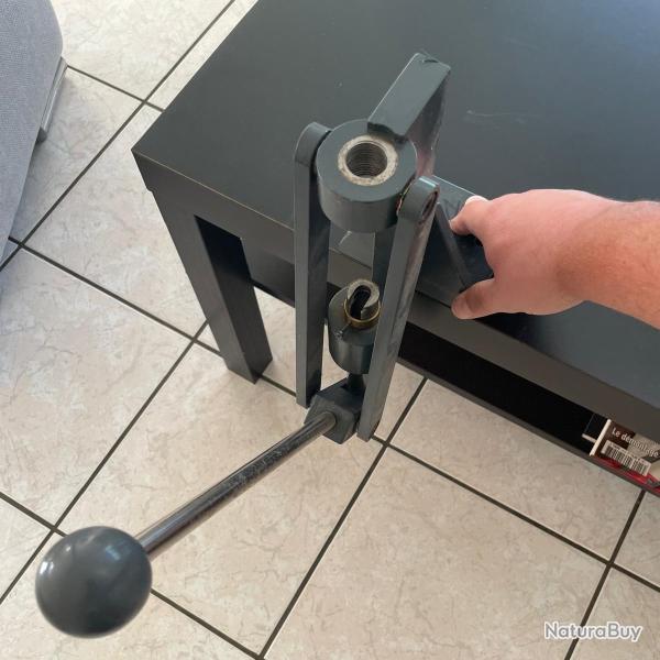Presse de rechargement monostation robuste - fabrication ancienne
