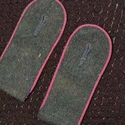 Paire d'&eacute;paulette allemande liser&eacute; rose panzer Wh heer WW2