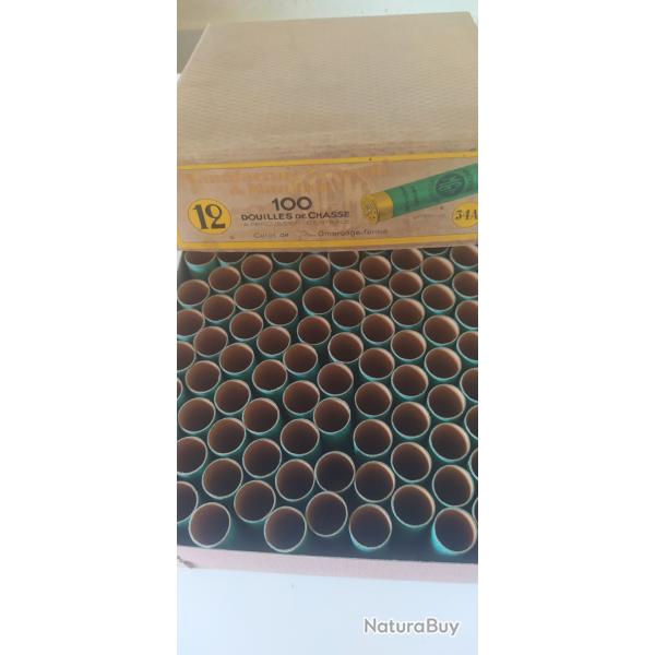 un boite de 100 douilles MGM neuves vides vertes calibre 12 marque G�velot Anoxyd