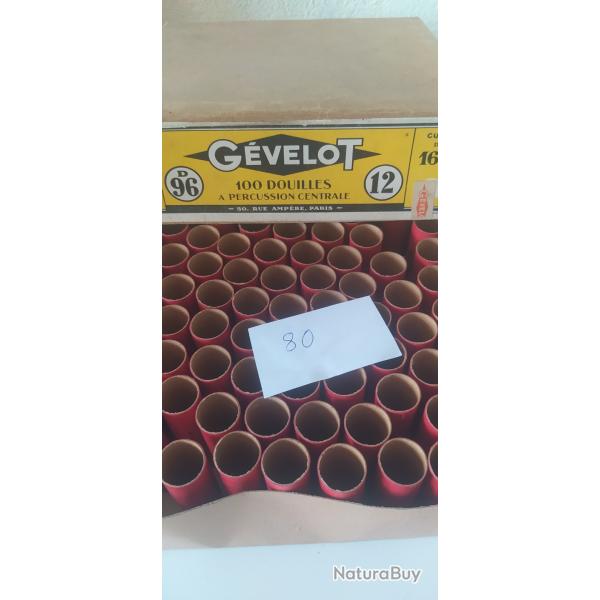 une boite de 80 douilles neuves vides vertes  calibre 12  culot de 16 mm marque G�velot