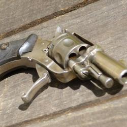 Rare Bulldog calibre 22 &agrave; 1� sans r&eacute;serve