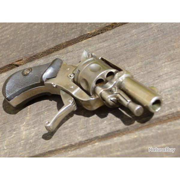 Rare Bulldog calibre 22 � 1� sans r�serve