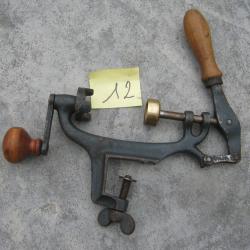 SERTISSEUR CAL 12 LOT 1