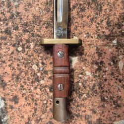 Superbe dague /Couteau de camp reconversion artisanale sur base Ba&iuml;onnette US M1917 remington ww1