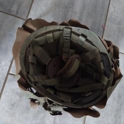 Casque fran&ccedil;ais avec filet de camouflage