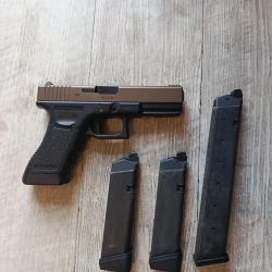 Tokyo Marui Glock 18C GBB gaz - 3 chargeurs - 2 fonctionnels