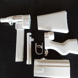 R&eacute;plique du beretta 38/44. &Eacute;chelle 1/1.