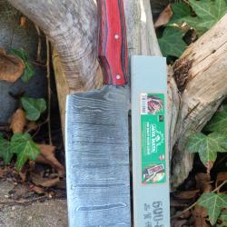 Couperet de Cuisine Style Japonais Kiritsuke Damas Lame 256 Couches Manche Bois F Artisan + Pierre