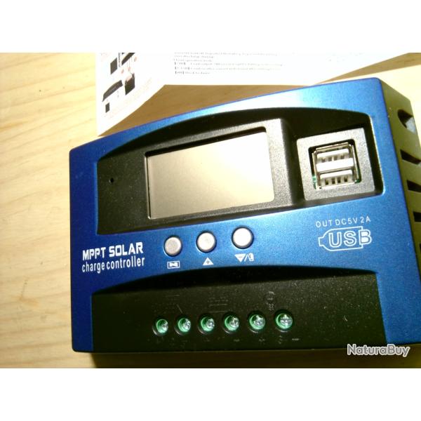 CONTROLEUR DE CHARGE SOLAIRE 12/24V 100A