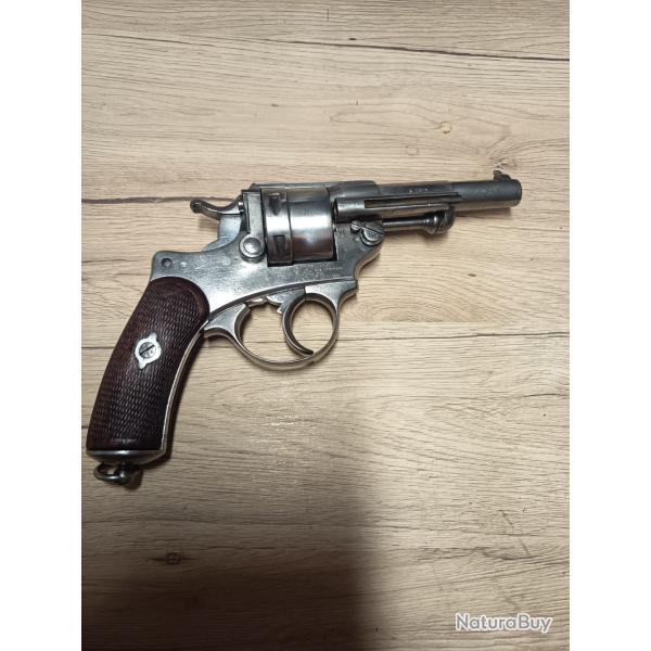 Revolver Chamelot-Delvigne mod�le 1873 � Manufacture d'Armes de Saint-�tienne