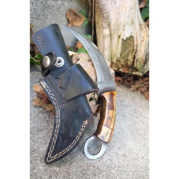 Couteau Karambit Lame Acier Damas 256 Couches Manche Bois Tigre Etui Cuir Fabrication Artisanale