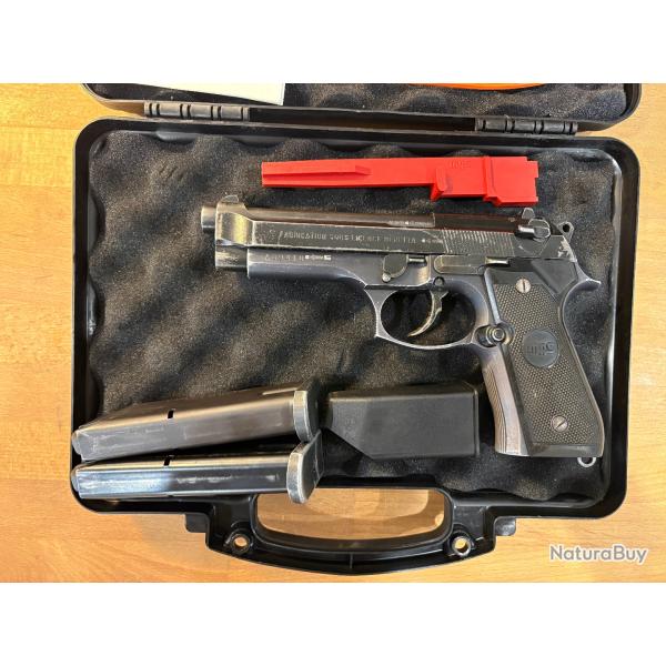 PISTOLET BERETTA PAMAS G1 S CAL.9x19 AGR�E TAR avec accessoires