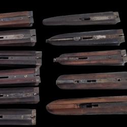 Lot de 13 longuesses anciennes pour fusils de chasse & carabine � Pour pi&egrave;ces / Restauration