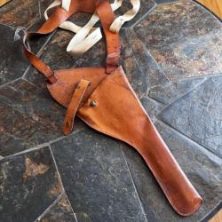 Holster ancien en cuir - probablement mod&egrave;le d'&eacute;paule - 15 �
