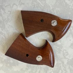 Plaquettes bois colt trooper avec vis
