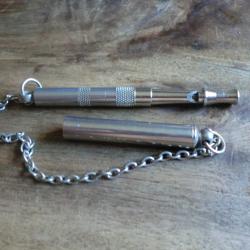 siflet ultrasonique pour chien long r&eacute;glabe