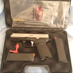 A vendre pistolet 9mm BullArmory Axe cleaver compact