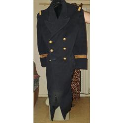Capote de grad&eacute; de l'arm&eacute;e fran&ccedil;aise p&eacute;riode environ guerre d'Indochine