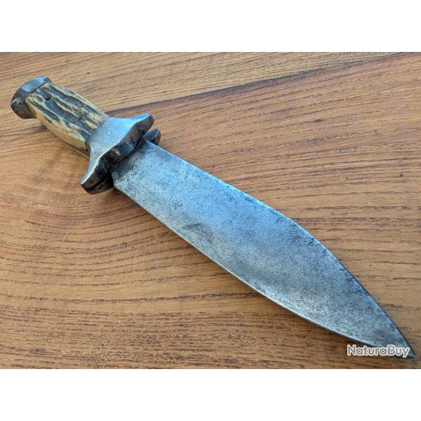 Couteau de chasse " Les Deux diables" Thiers Acier forg�
