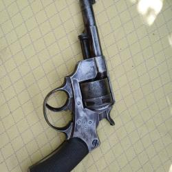 Revolver 1873