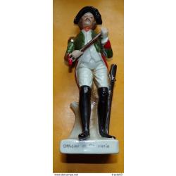SOLDAT NAPOLEONIEN : OFFICIER DE CAVALERIE, FIGURINE EN PORCELAINE DE 22 CM , FABRICATION REPUBLIQUE