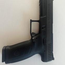 CZ P10F