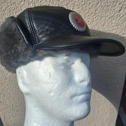 CASQUETTE DE TRAVAIL "LES CHEMINS DE FER RUSSES" CUIR ET FOURRURE DE MOUTON