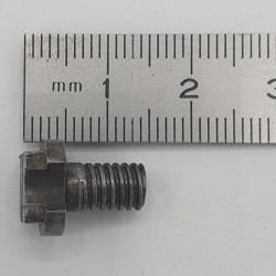 Vis de fixation du ressort de d&eacute;tente : Fusil GRAS 1874 n&deg;2.