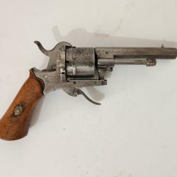 Revolver de poche belge &agrave; broche ELG calibre 7 mm a broche