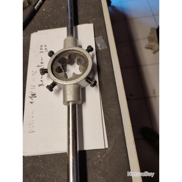 Fili�re 1,1/16-16 et porte fili�re, pour filetage canon Remington 700 et XP-100