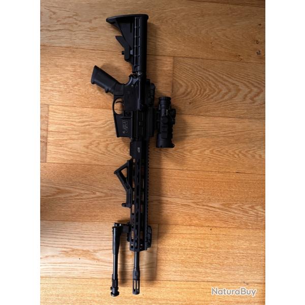 Carabine S&W M&P15 16" Cal 223 Rem + point rouge Burris AR-536