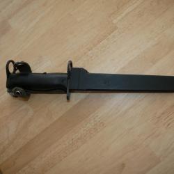 Ba&iuml;onnette de  FAMAS Second Type fourreau DLT 01/87 et Lame DLT 01/87