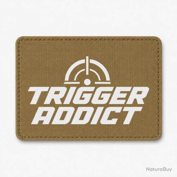 Patch Tir Sportif - Trigger Addict - Typographie - Coyote / Blanc
