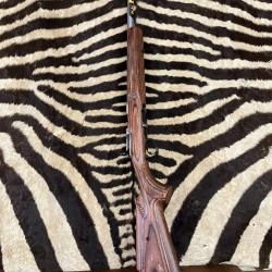 Carabine lin&eacute;aire BROWNING T-Bolt Target Varmint lamin&eacute;e marron cal.17HMR canon 49cm filet&eacute; -