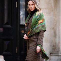Carr&eacute; Caledonia moss green large