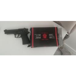 R&eacute;plique inerte de d&eacute;coration Beretta 92 - Marque DENIX (Espagne) - avec bo&icirc;te