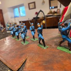 11 soldats de plomb ann&eacute;es 1920-1930