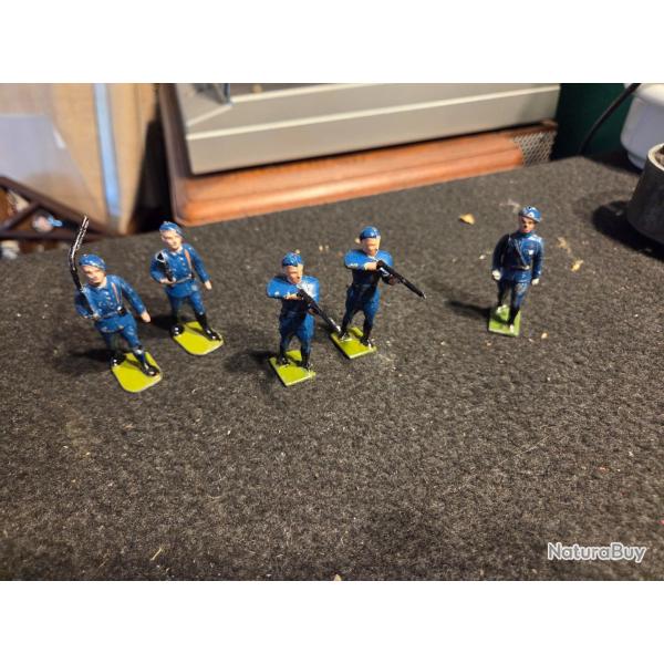 lot de 5 soldats de plomb
