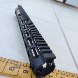 Garde Main, 15 pouces (38 cm),Mlok .Sans marque (no name) NEUF