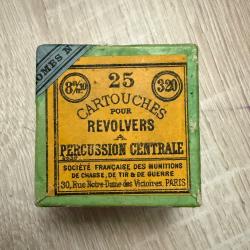 Bo&icirc;te pleine d'&eacute;poque cartouches calibre .320 CAT&Eacute;GORIE D