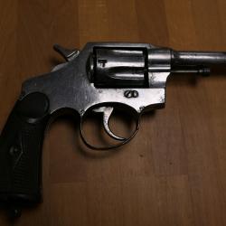 REVOLVER " GARATE Y ANITUA "  8MM LEBEL   MISE A PRIX 1 EUROS SANS PRIX DE RESERVE