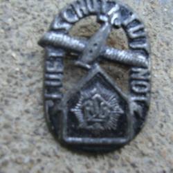 INSIGNE MILITAIRE A IDENTIFIER