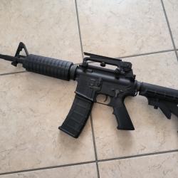 Magnifique M4 VFC VR16 M145 Classic avec &eacute;quipement (Airsoft AEG)