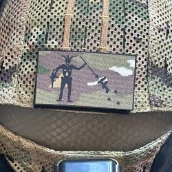 Patch tactique Blackbeard (Barbe Noire) - Fond Camouflage BME (5x8 cm / 100 % Cordura 500D)