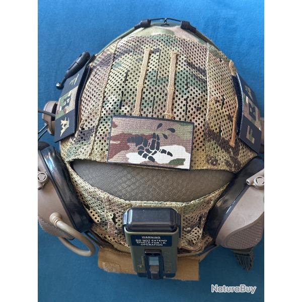 Patch tactique Skeleton Finger Gun - Fond Camouflage BME (5x8 cm / Cordura 500D)