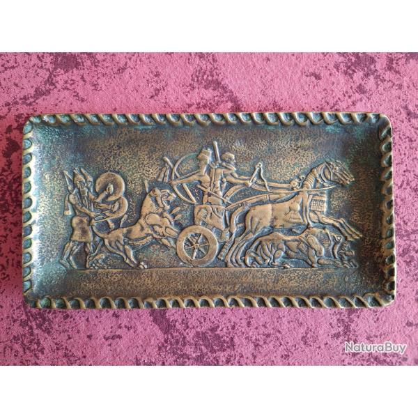 Vide poche en bronze 15,3 X 8 cm 265 grammes sign� Max Le Verrier tr�s bon �tat
