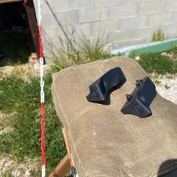Paire de Thumb Rest (Repose pouce) M-LOK PRS V3 Noir PETG ( MDT, Vision, KRG, MPA, XLR ...)