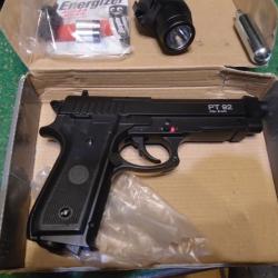 PISTOLET CO2